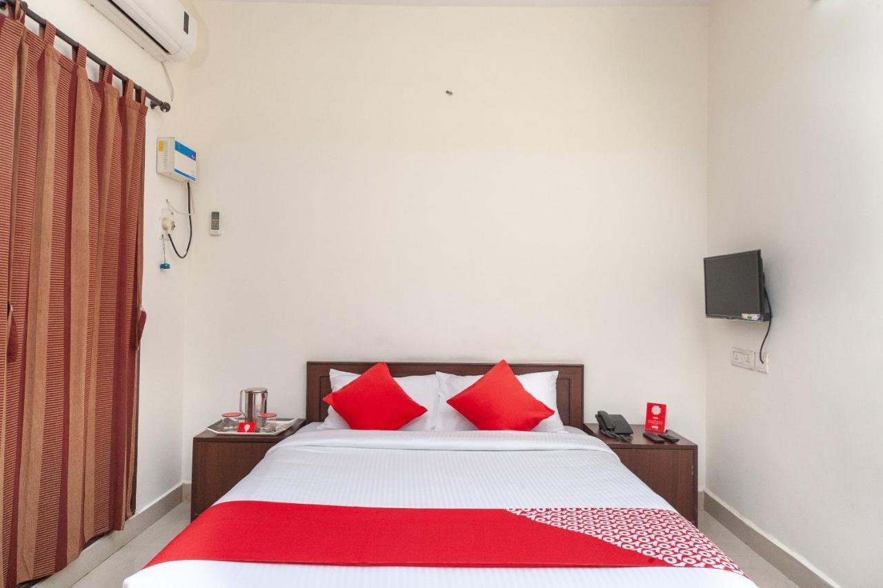 Oyo 22019 Skye Service Apartments Ченнаи Экстерьер фото
